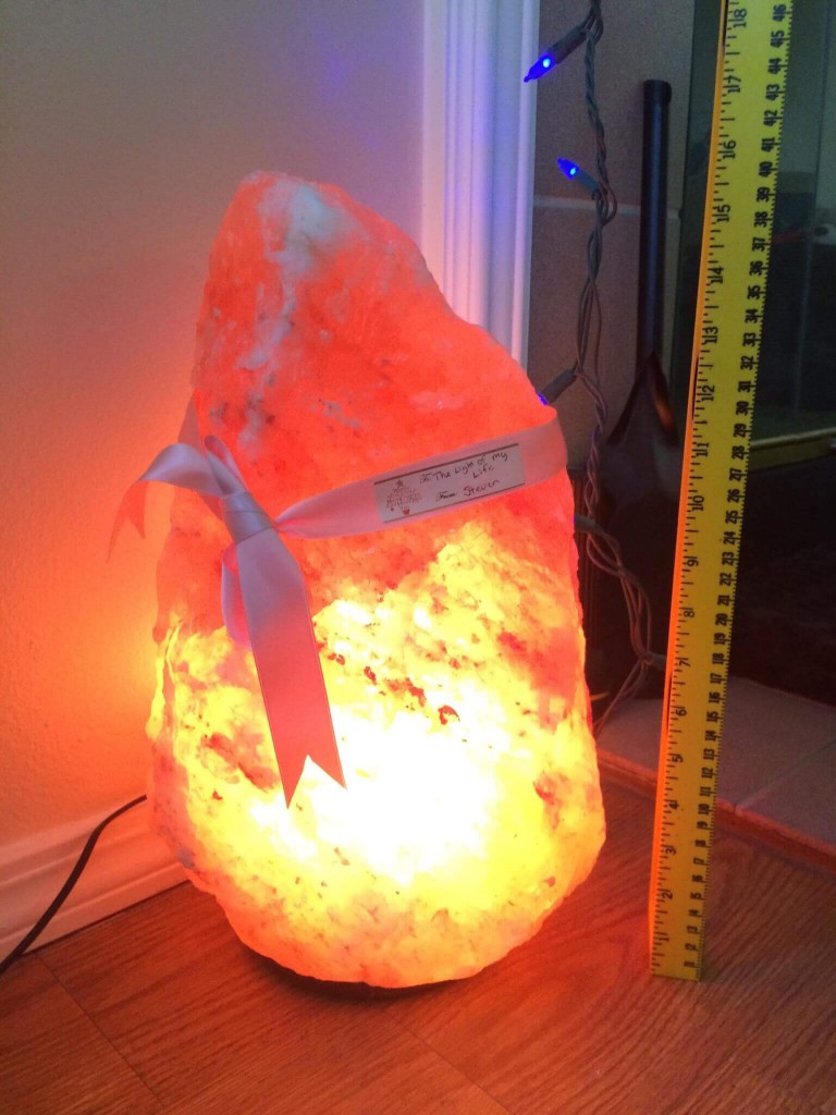 large himalayan salt lamp